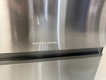 Factory second Fisher & Paykel Built-Under Double DishDrawer™ Dishwasher – Black Stainless Steel  Model: DD60D2NB9